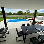 Eni Medulin Heated Pool Villa