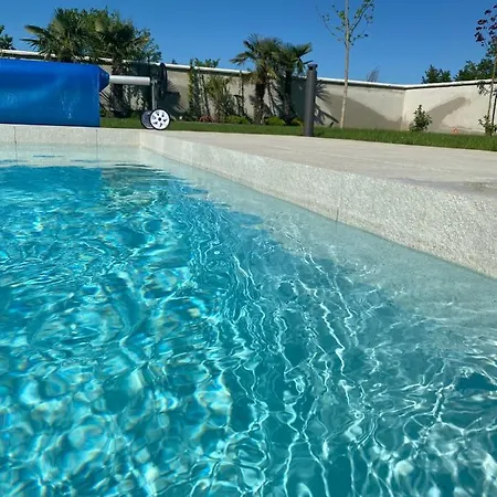 Willa Eni Medulin Heated Pool