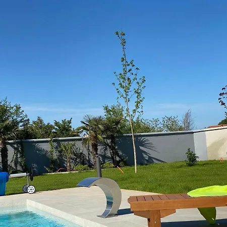 Willa Eni Medulin Heated Pool Šišan