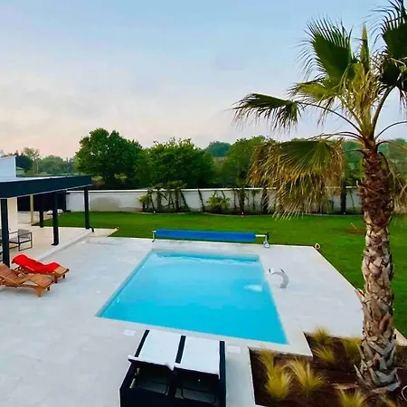 Eni Medulin Heated Pool Villa *