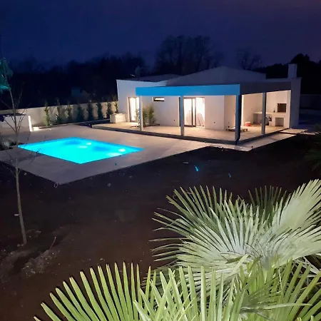 Eni Medulin Heated Pool Willa