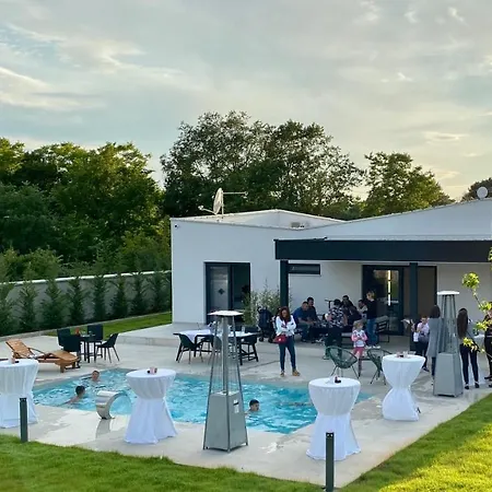 Villa Eni Medulin Heated Pool Šišan