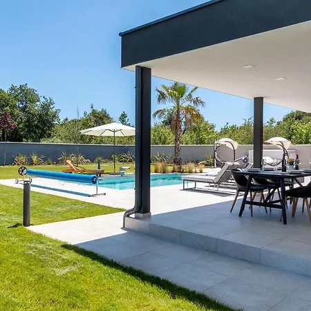 Eni Medulin Heated Pool Villa Šišan