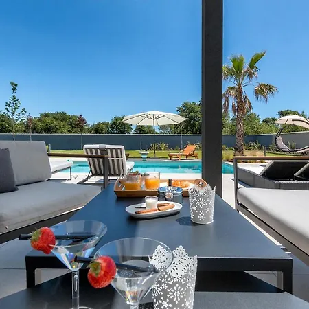 Eni Medulin Heated Pool Villa Šišan