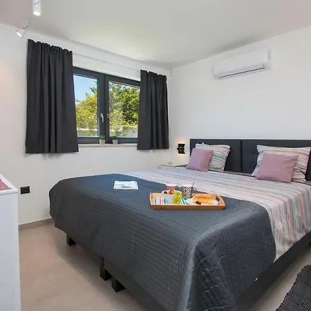 Eni Medulin Heated Pool *