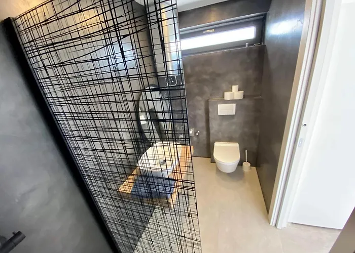 Eni Medulin Heated Pool Šišan