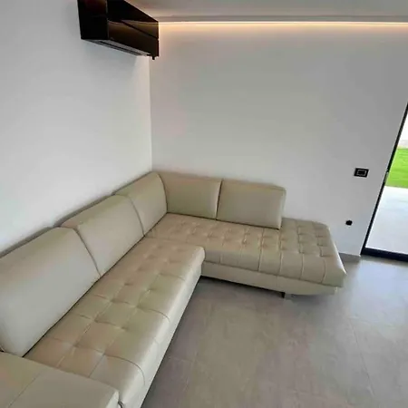 Villa Eni Medulin Heated Pool Šišan