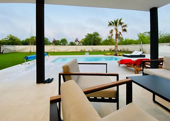 Eni Medulin Heated Pool Villa *